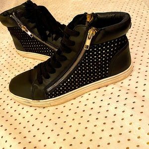 Steve Madden Black & Gold Sneakers